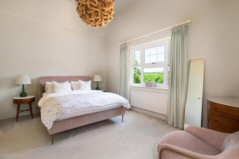 Principal bedroom (1)
