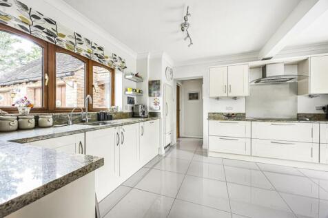 Kitchen to snug