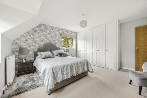 Principal bedroom