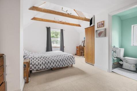 Principal bedroom