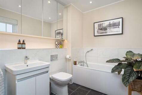En suite to principal