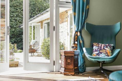 Family room detail