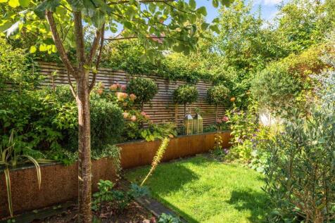 Landscaped rear garden