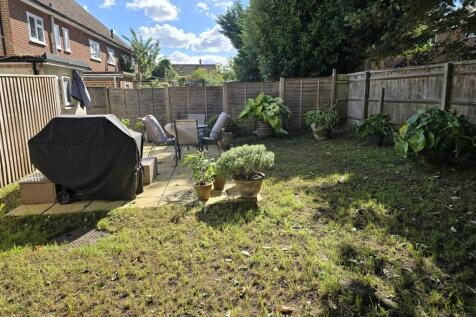 Rear garden to patio