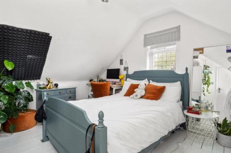 2nd floor bedroom 5