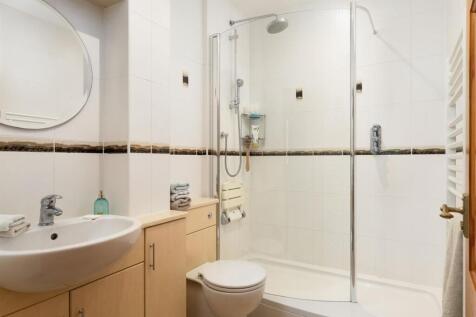 En suite bathroom