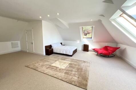 Guest bedroom