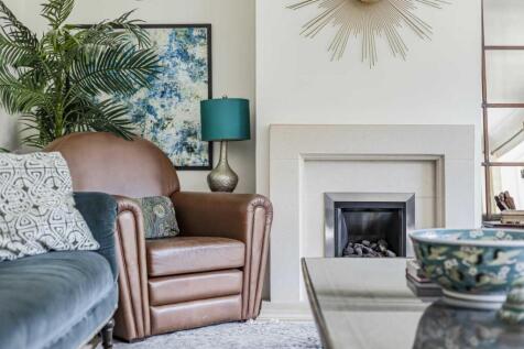 Sitting room details