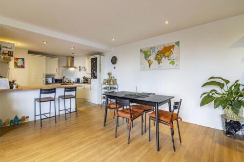 Kitchen/Lounge