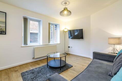 Living/Dining Area