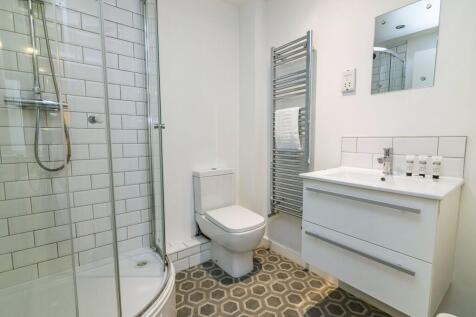 Ensuite to Master Bedroom