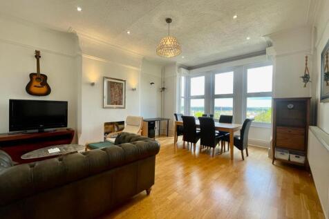 Open Plan Living/Dining Room