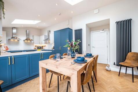 Living Area &amp; Kitchen