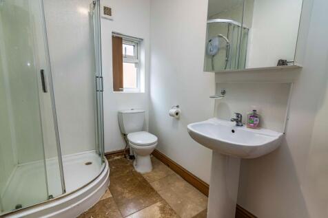 Shower room 1