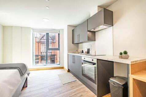 Bedroom, kitchen &amp; living area