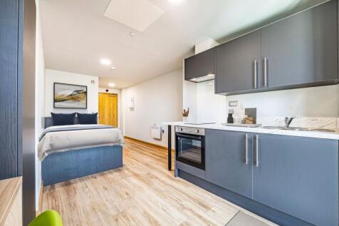 Bedroom, kitchen &amp; living area