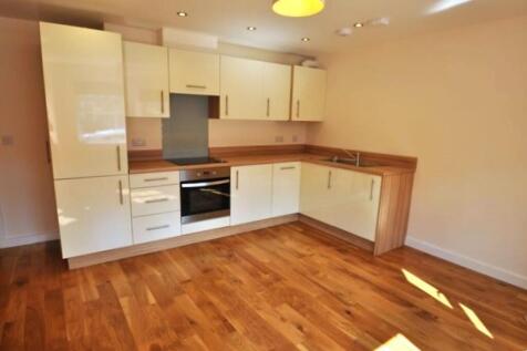 Kitchen &amp; Living Area