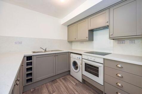 Open Plan Kitchen &amp; Living Area