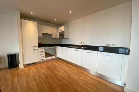 Open Plan Kitchen &amp; Living Area