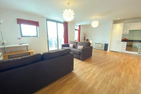 Open Plan Kitchen &amp; Living Area