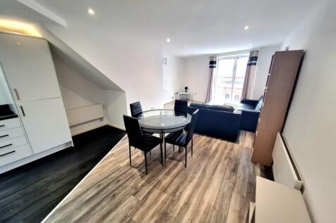 Open Plan Kitchen &amp; Living Area