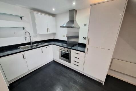 Open Plan Kitchen &amp; Living Area