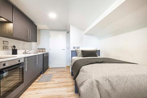 Bedroom, kitchen &amp; living area