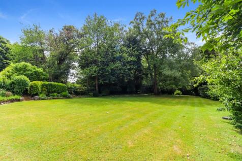 Communal Grounds
