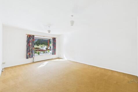 Living/Dinign Room