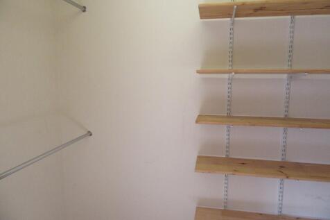 WALK IN WARDROBE