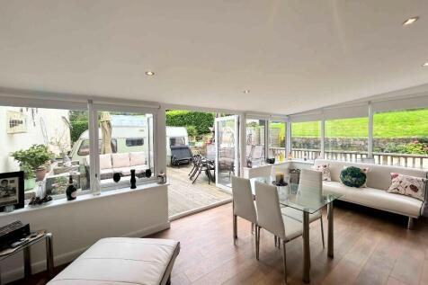 Summer Lounge