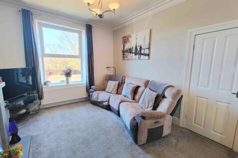 Living &amp; Dining Room