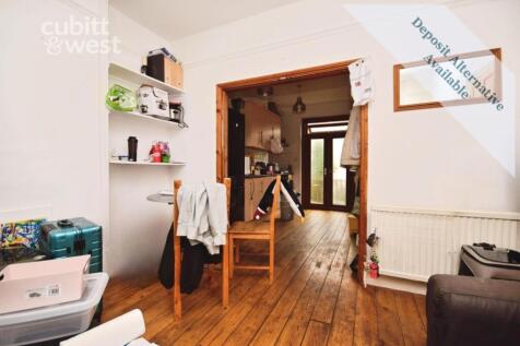 Lounge/Kitchen