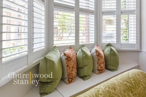 Hexagonal bay &#43; shutters