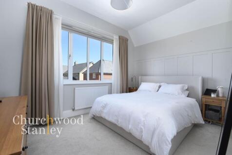 Principal bedroom