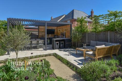 Luxury outdoor landscaping
