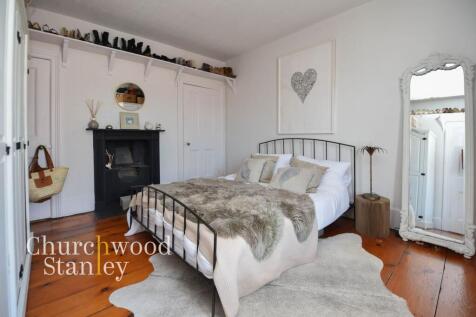 Second bedroom