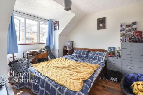 Second bedroom