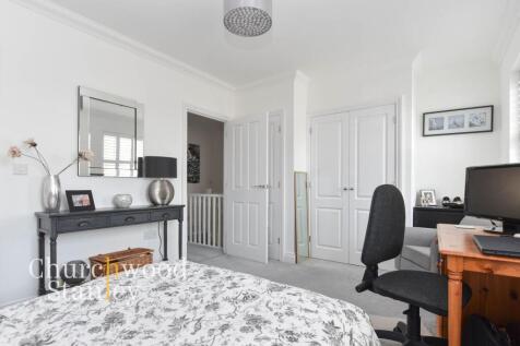 Second bedroom