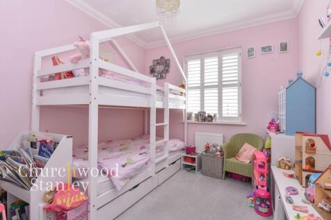 Fourth bedroom