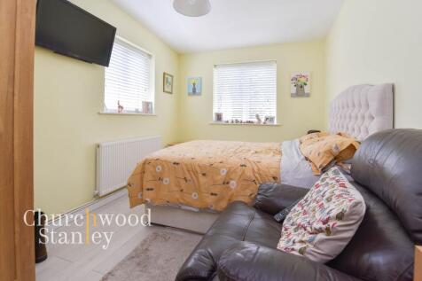 Fourth bedroom