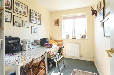 Fourth bedroom