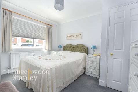 Second bedroom