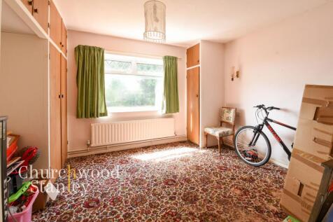 Second bedroom