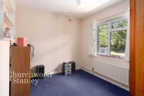 Fourth bedroom