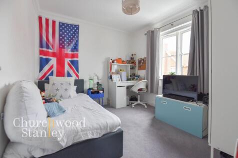 Second bedroom