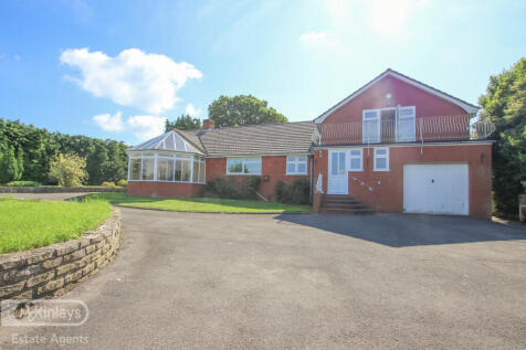 5 bedroom Detached for rent