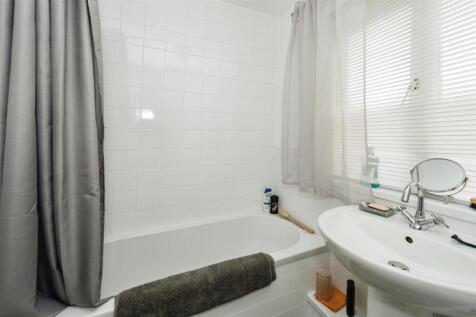 flat4yarfieldhallholbornhillmillomla185at01-11 - C