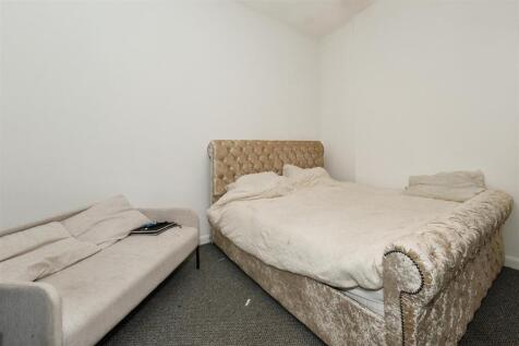 flat7yarfieldhallholbornhillmillomla185at01-19.jpg