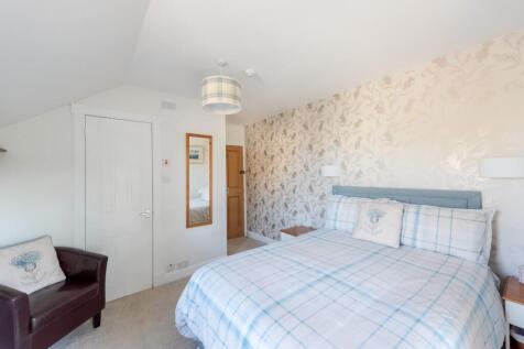 Upper Bed
